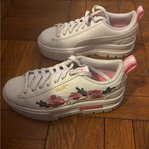 Womens PUMA Mayze Embroidery Athletic Shoe - White